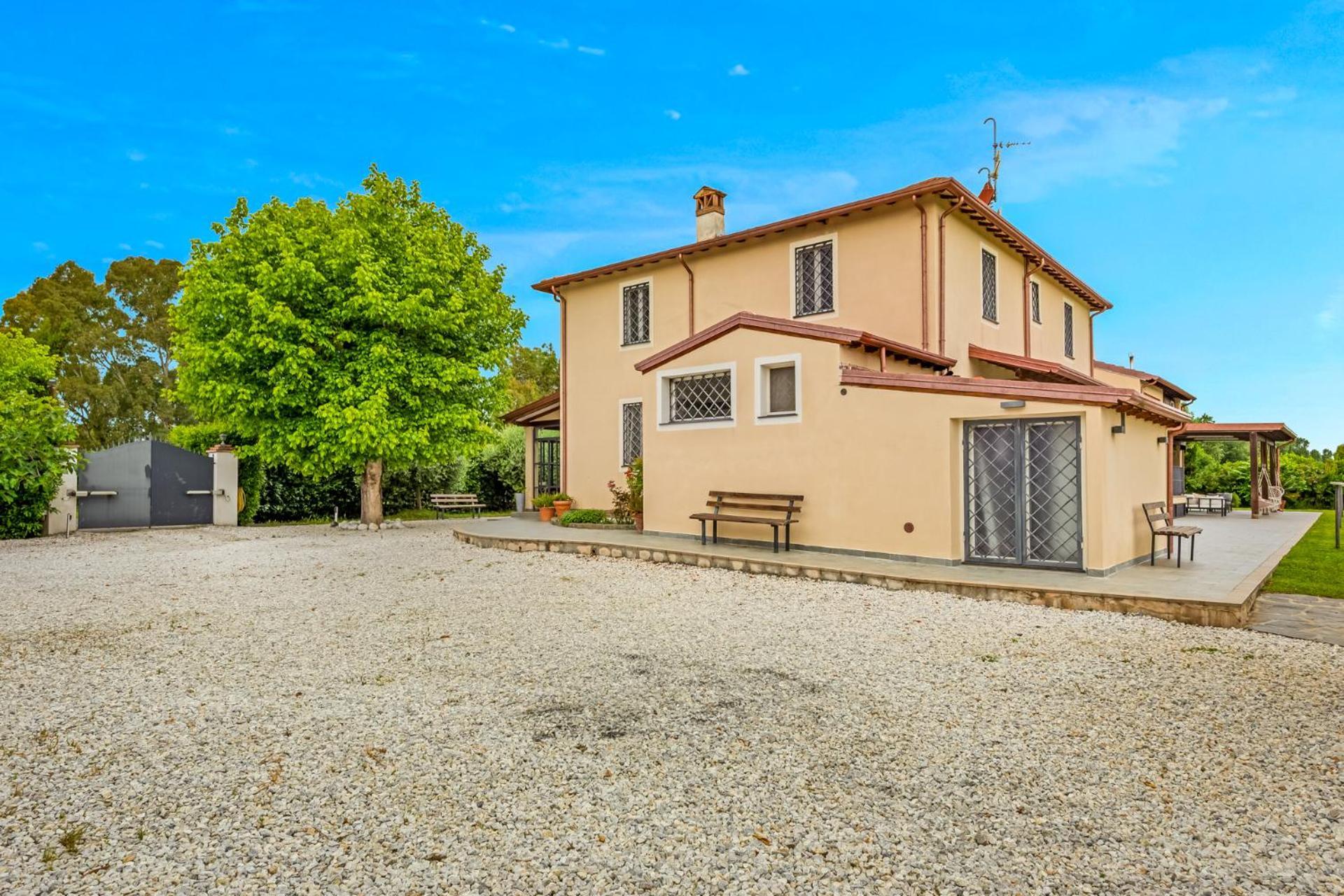 Vistalago Versilia マッサローザ エクステリア 写真