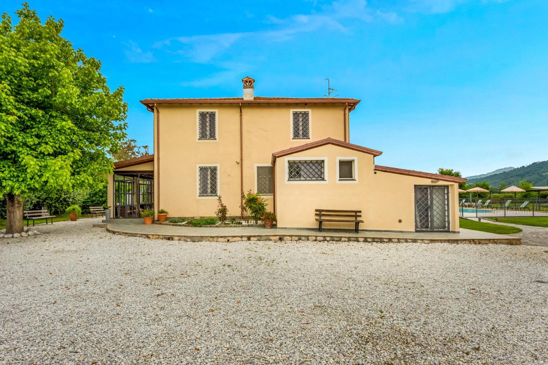 Vistalago Versilia マッサローザ エクステリア 写真